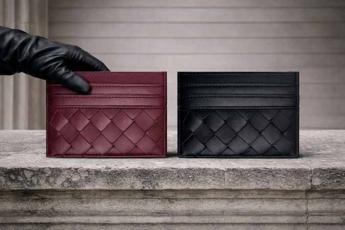 ALLIRA Cardholder